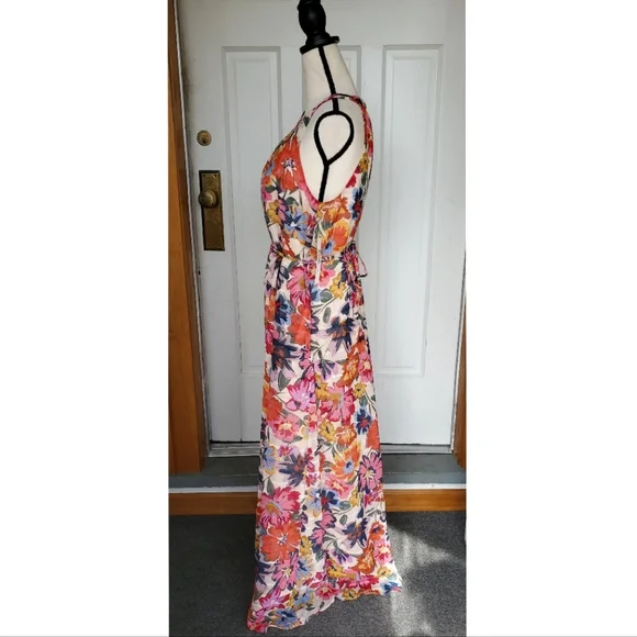 NWT Maggy London Floral Printed Halter Maxi Dress w/ Waist Tie, Size 8 - Picture 10 of 17